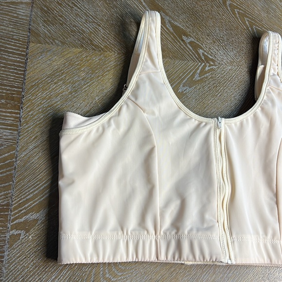 BELLISSE Compressure Post Surgery Comfort Bra 40 C/D - Picture 6 of 7